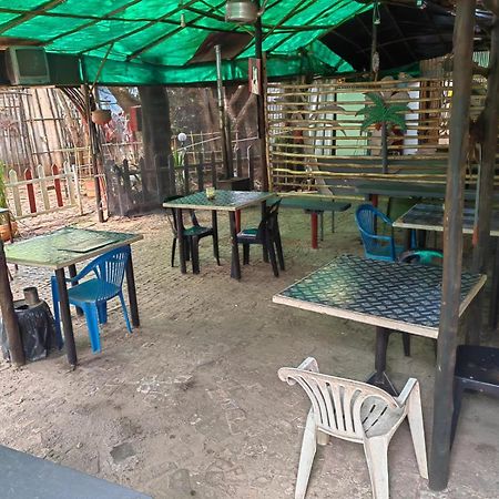 Paljas Backpackers Hotel พ็อตเชฟสตรูม ภายนอก รูปภาพ