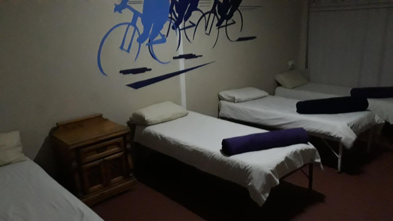 Paljas Backpackers Hotel พ็อตเชฟสตรูม ภายนอก รูปภาพ