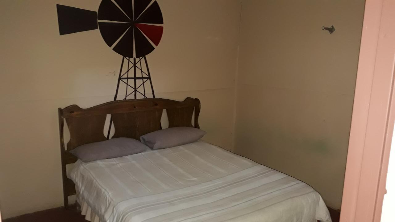 Paljas Backpackers Hotel พ็อตเชฟสตรูม ภายนอก รูปภาพ